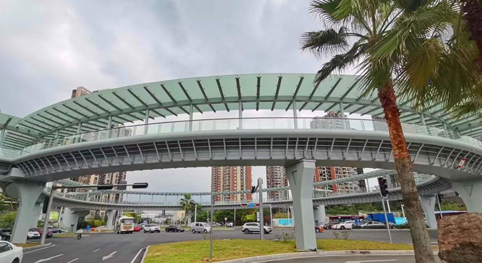 深圳市坂銀大道人行天橋